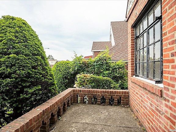 3rd image of 118-20 233rd St