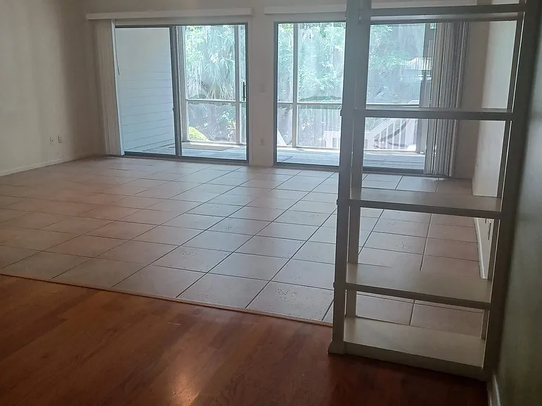 20 Players Club Villas Rd — Photo 25
