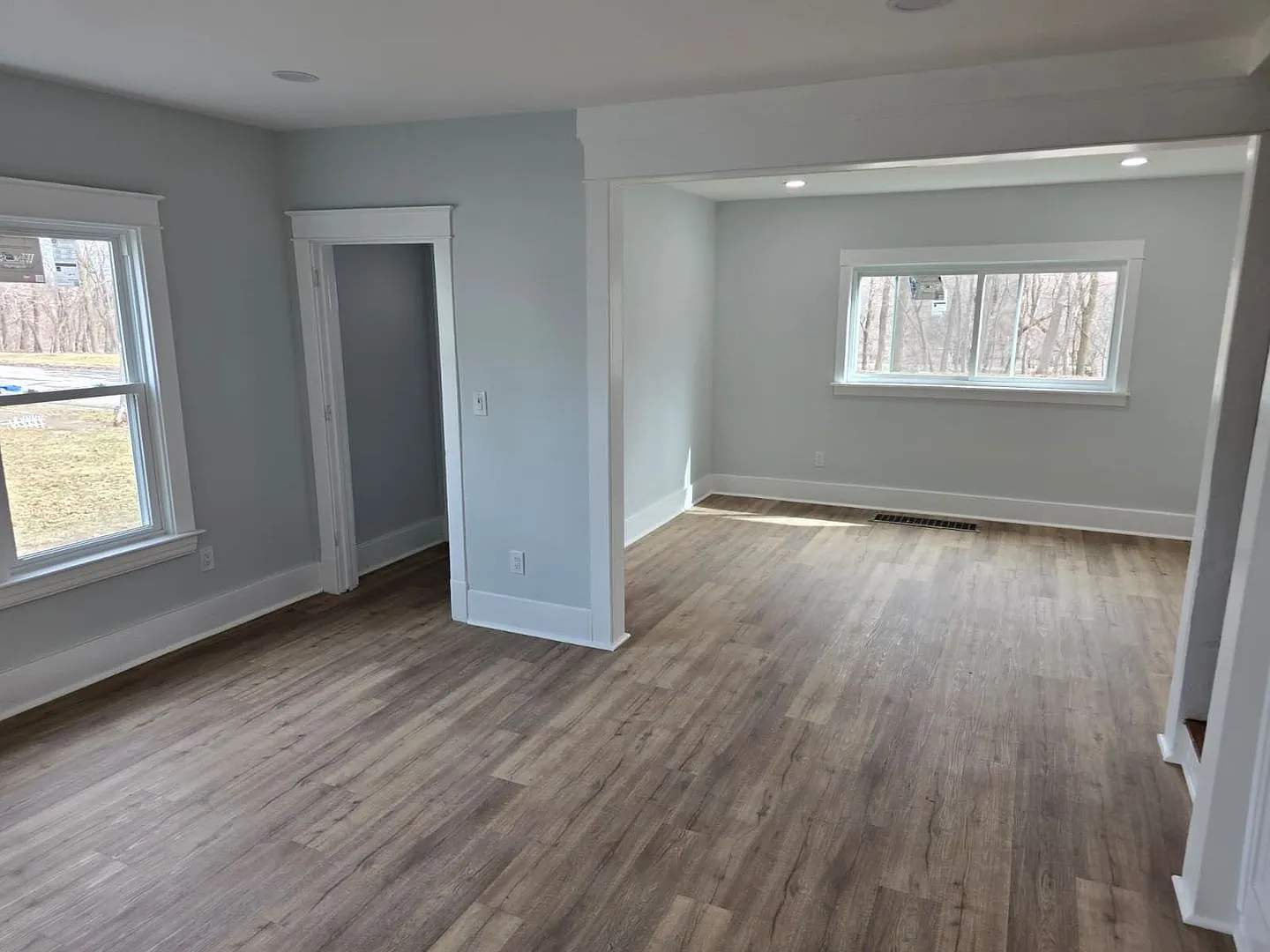 1807 Riverview Dr — Photo 4