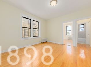 32-52 33rd St #F7, Astoria, NY 11106