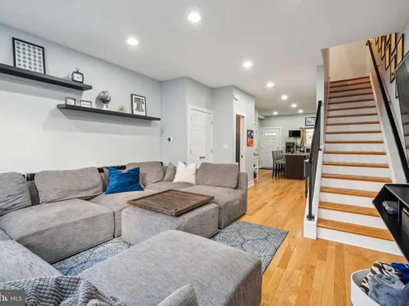1311 S Chadwick St, Philadelphia, PA 19146