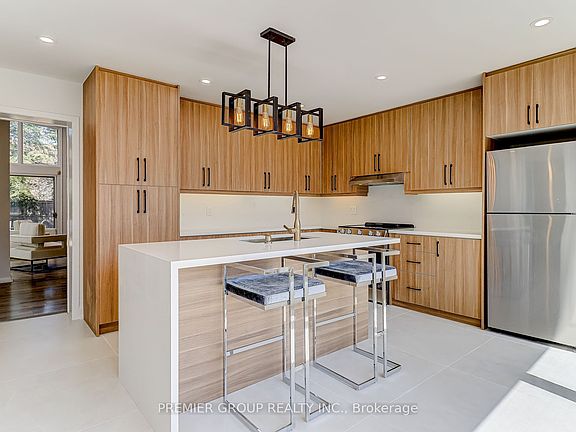4th image of 83 Larkfield Dr