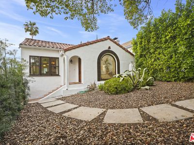 949 N Avenue 49, Los Angeles, CA, 90042