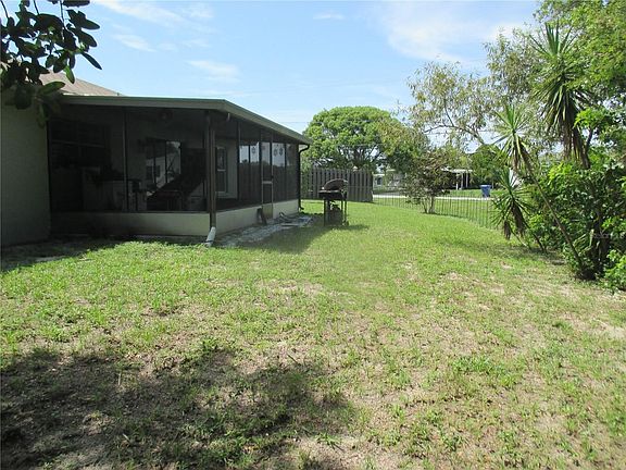 5th image of 2661 Orangewood Ct