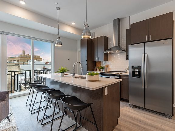 3rd image of 710 N 16th St #401