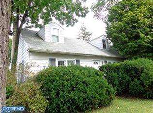 2905 Jenkintown Rd, Glenside, PA 19038