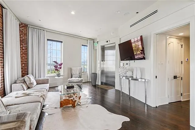 208 Bienville St #5 — Photo 3