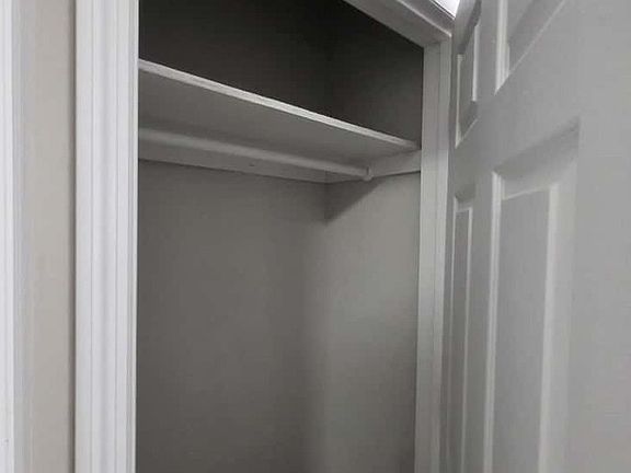 4th image of 15 S Bond St