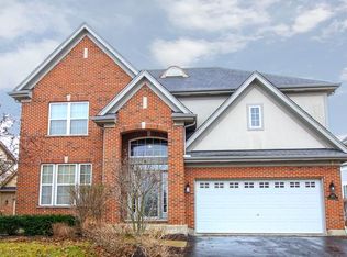 1505 N Oakmont Dr, Vernon Hills, IL 60061
