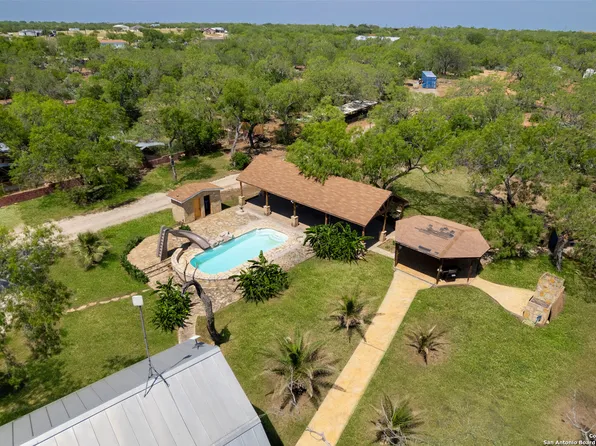 8608 S Foster Rd, San Antonio, TX 78222