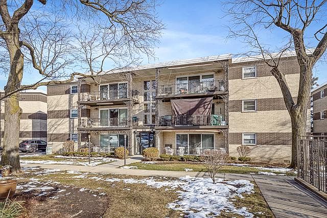 1st image of 925 8th Ave APT 9