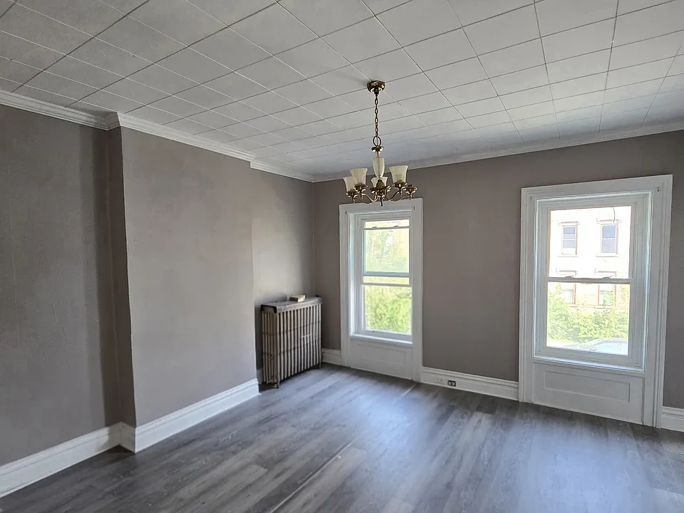 541 5th Ave #2