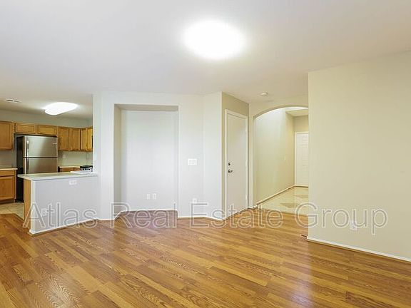 3rd image of 9292 Millikan Ave