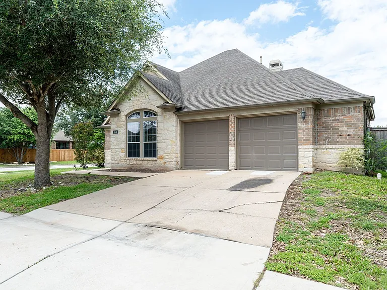 11516 Sunny Creek Ln — Photo 3