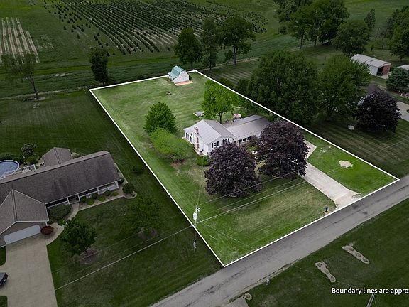 2nd image of 1423 Township Road 1596