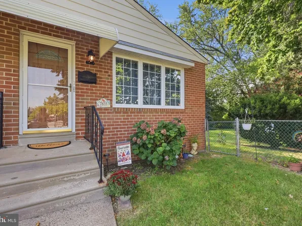 7835 Lawndale Ave, Philadelphia, PA 19111