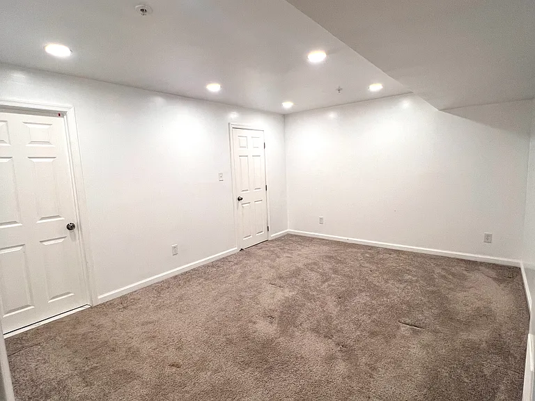 12602 Dunkirk Dr — Photo 13