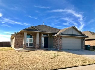 21205 River Lark Ln, Edmond, OK 73012