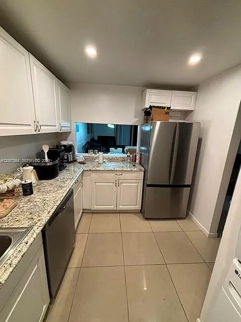 Samari Lake East Condo — Photo 3