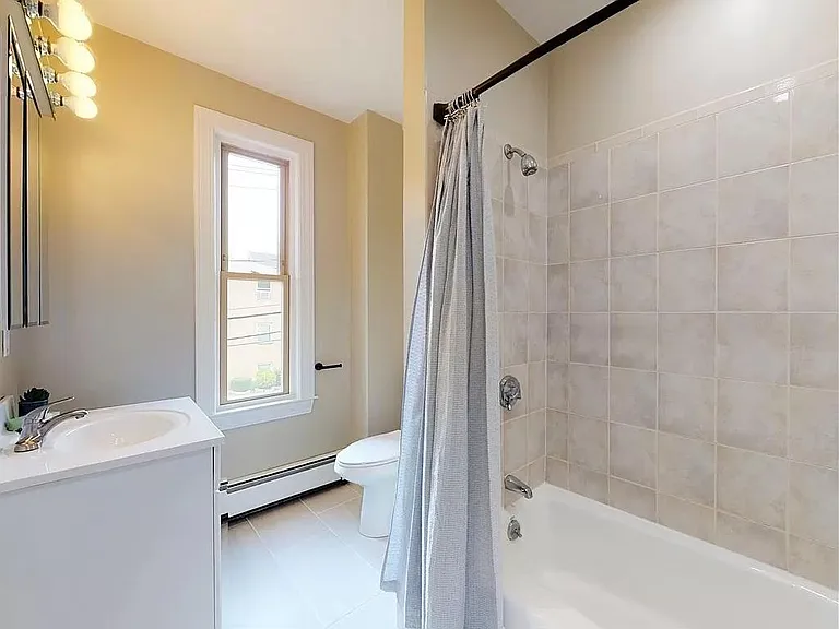 17 Liberty St #2 — Photo 21