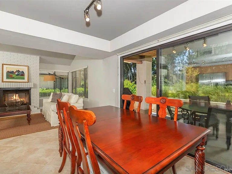 10470 Ridgewater Ln — Photo 8