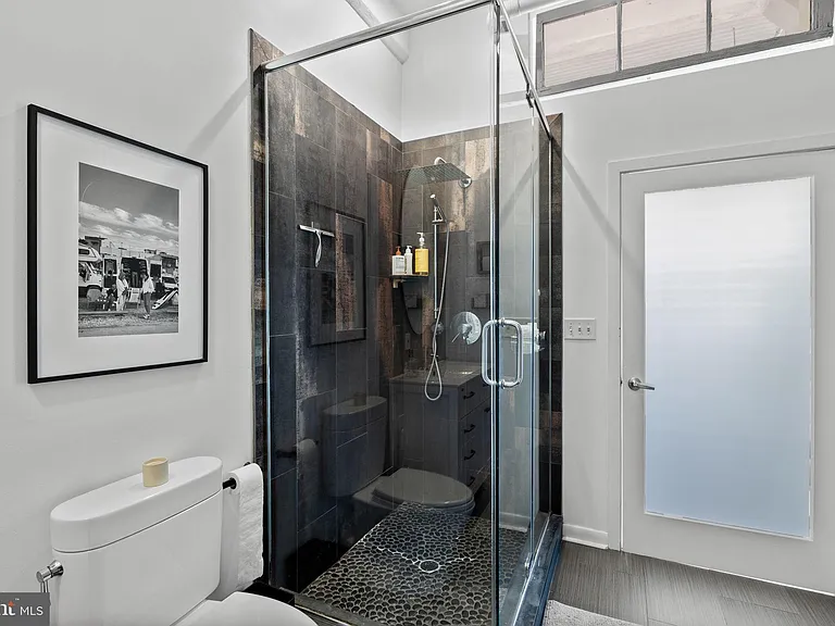 2200 Arch St #28-804 — Photo 16