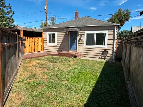1927 Rainier Ave, Everett, WA 98201