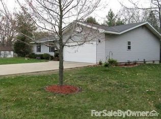 801 W State St, Adams, WI 53910