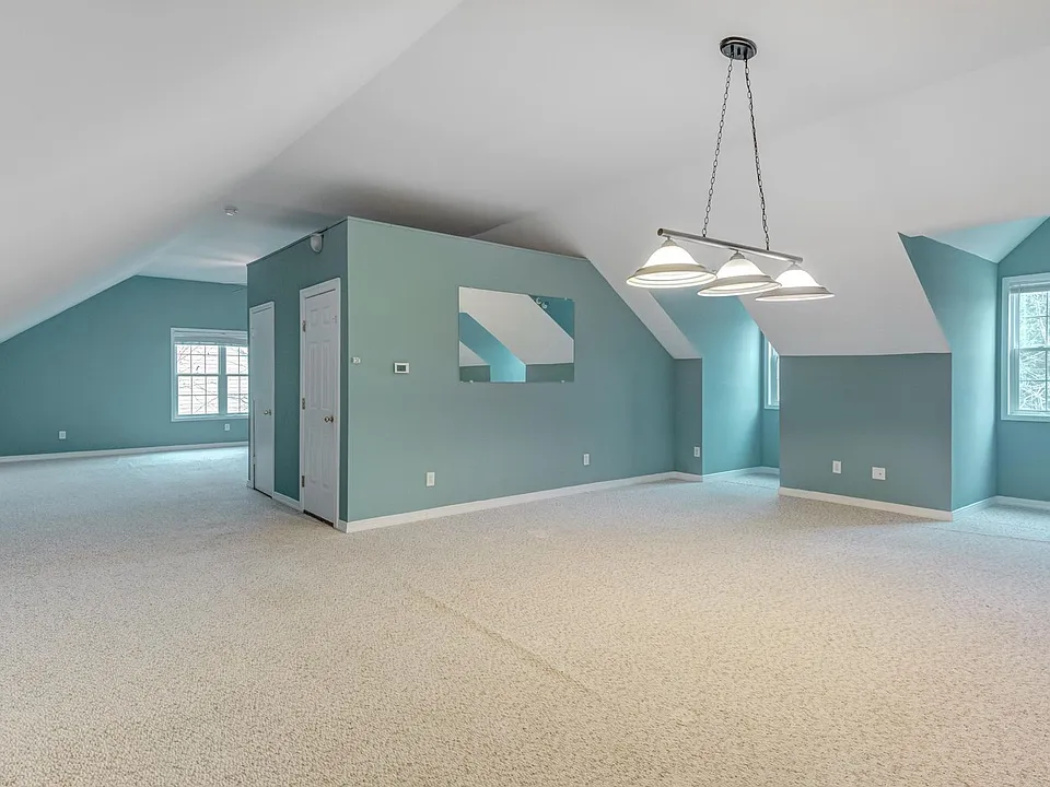 108 Allie Bell Ln