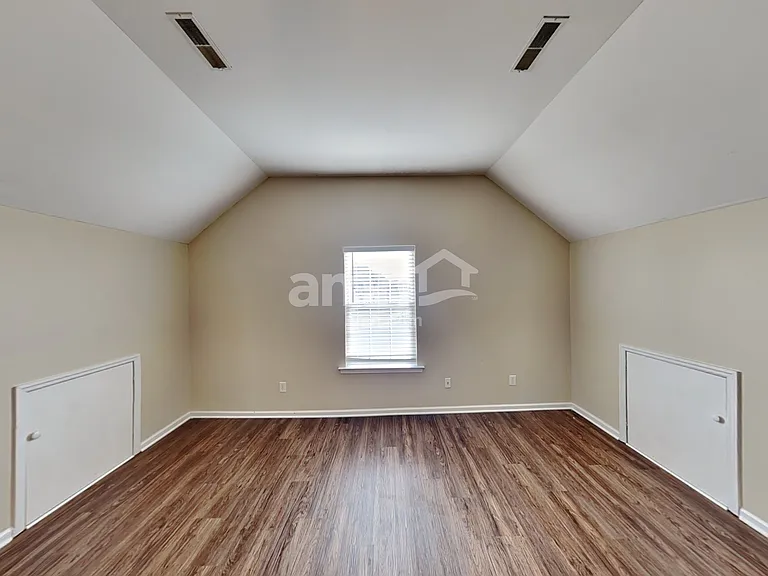 1005 Matheus Dr — Photo 20