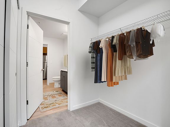 The 72nd Apartments | Large Closet