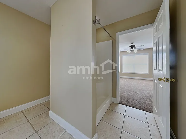 1061 Saint Johns Dr — Photo 11