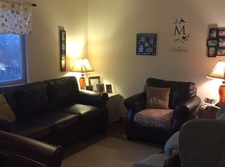 946 S Whitney Dr, Visalia, CA 93277
