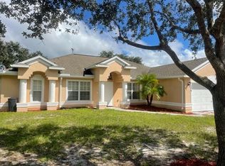 176 Spring Valley Ave, Sebastian, FL 32958