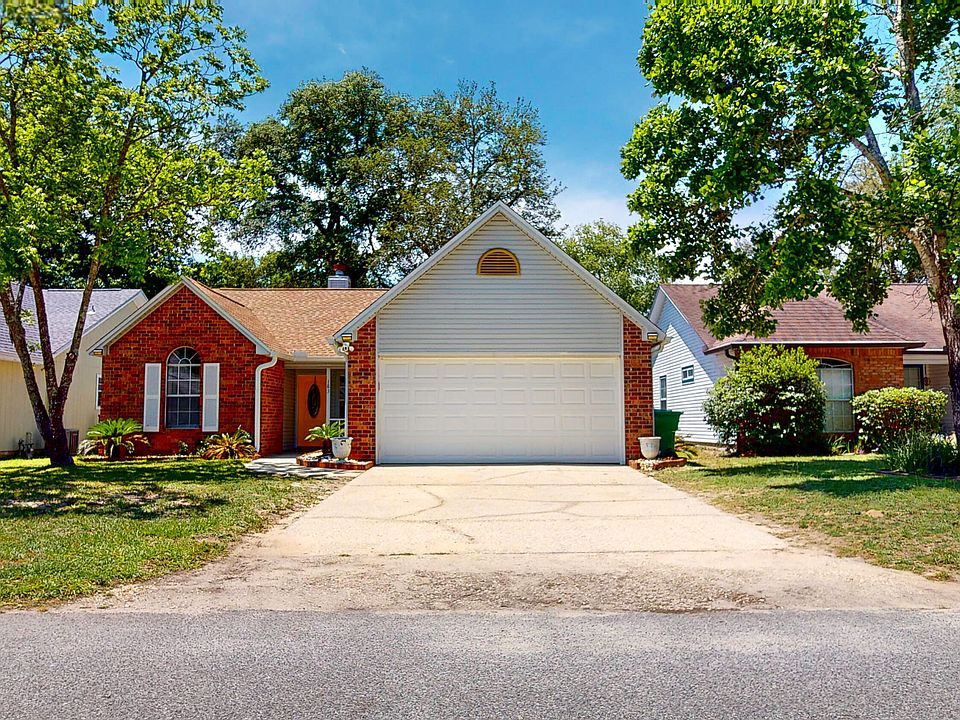 1st image of 183 Wright Cir