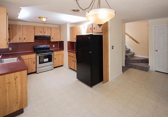 3rd image of 261 Twin Lakes Dr #261
