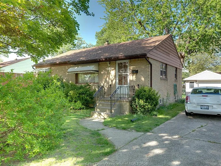 3256 Dominion Blvd — Photo 2