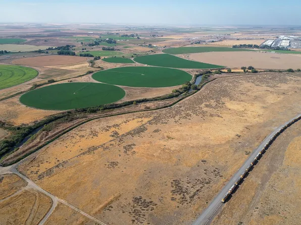 77803 Cottonwood Bend Rd, Hermiston, OR 97838