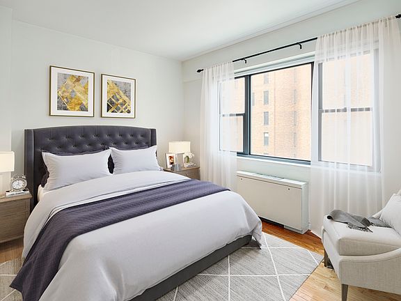 4th image of 7 Park Ave APT 74