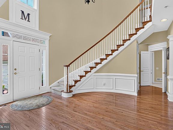 4th image of 423 Merlin Rd