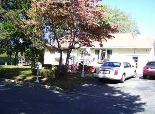 4 Archer Dr, Monroe, NY 10950