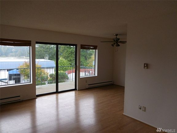 4th image of 924 Shorewood Dr APT E50