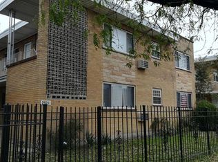 2524 W Foster Ave APT 105, Chicago, IL 60625