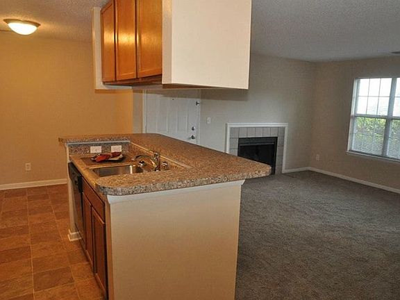 3rd image of 104 Paces Brook Ave APT 10437