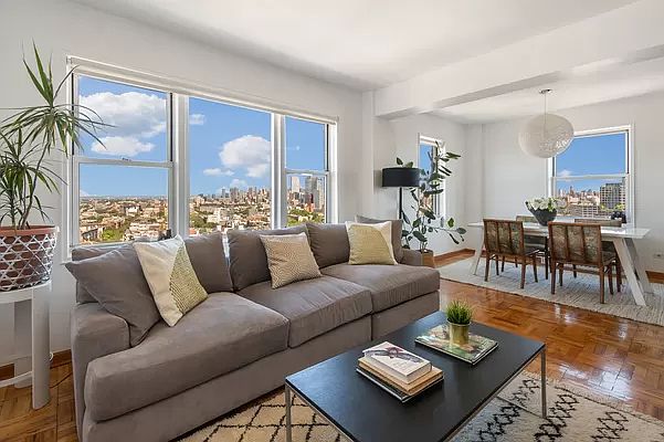 1st image of 34 Plaza St E APT 1207