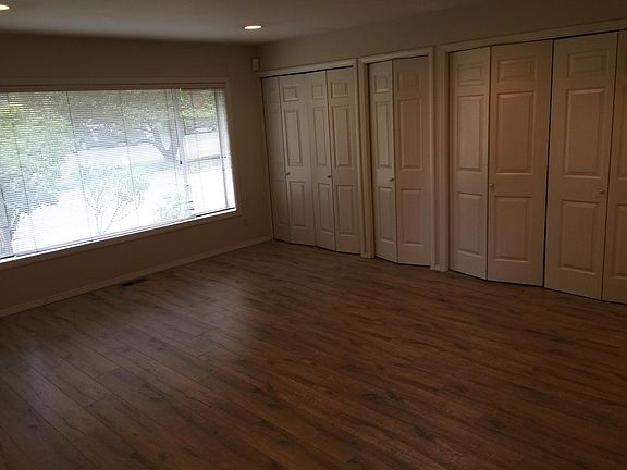 5th image of 3633 86th Ave SE