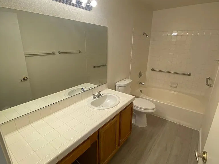 7570 W Flamingo Rd #125 — Photo 8