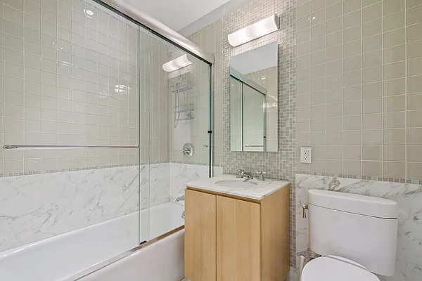 Rented by Compass | media 27