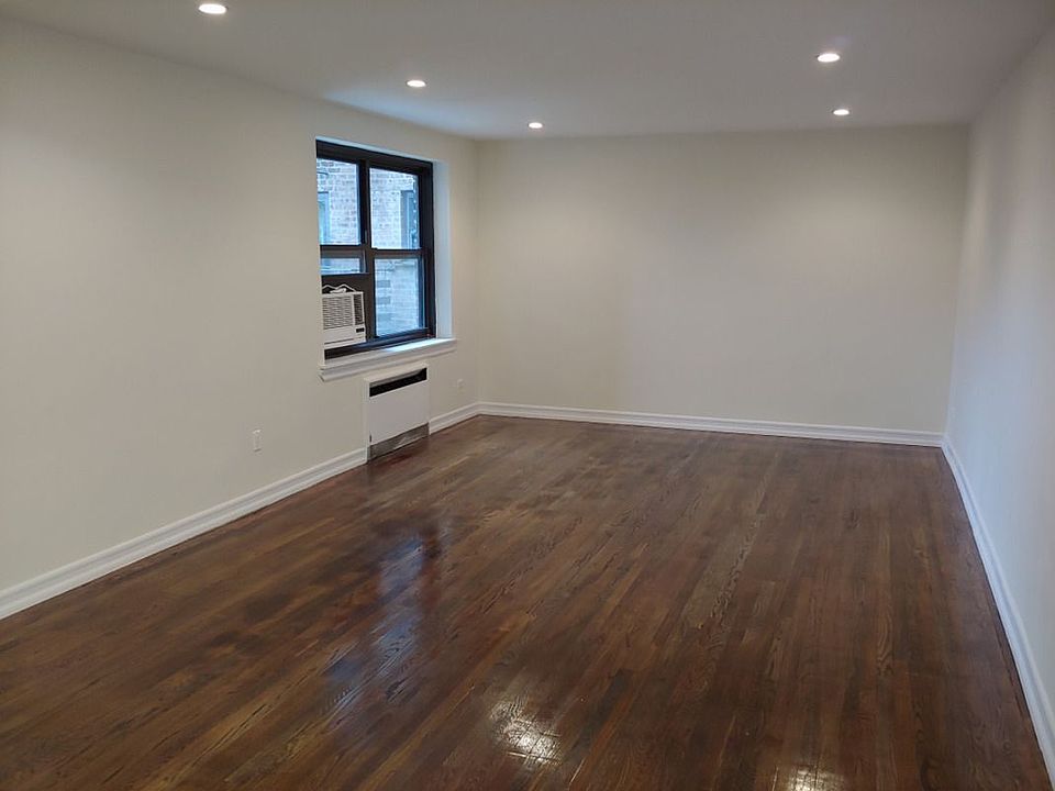 1st image of 7508 Bell Blvd APT 4J