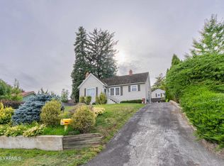 908 S 19th Ave, Yakima, WA 98902
